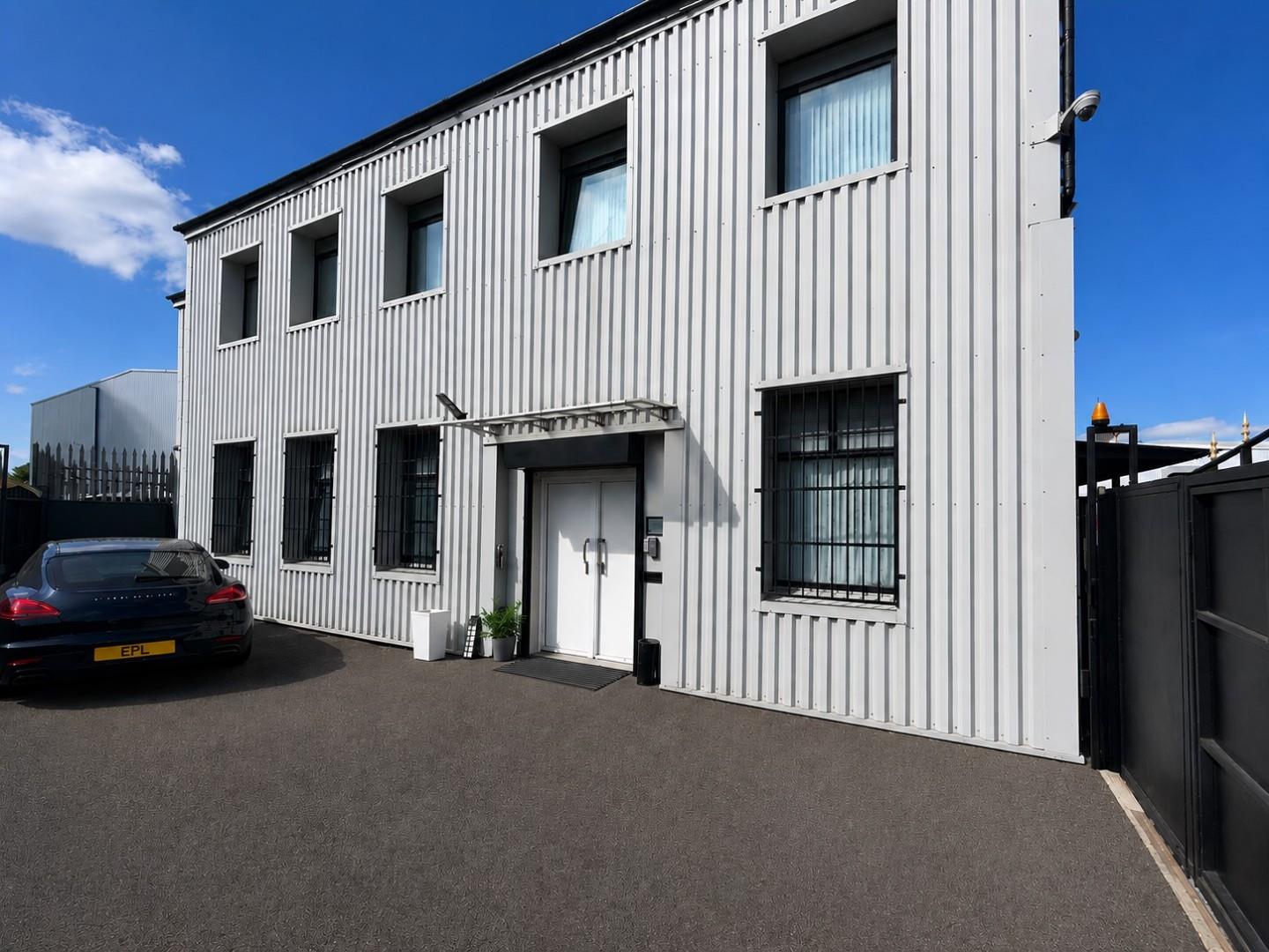 Warehouse & Office in Pretoria Road North, Edmonton